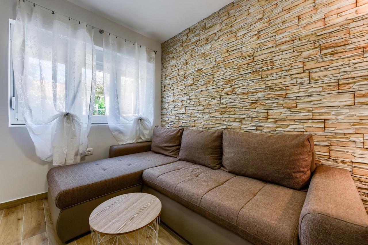 Apartment Yula Zadar Exterior photo