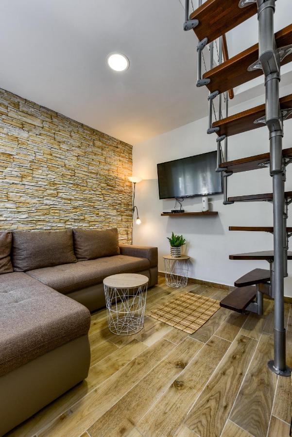 Apartment Yula Zadar Exterior photo