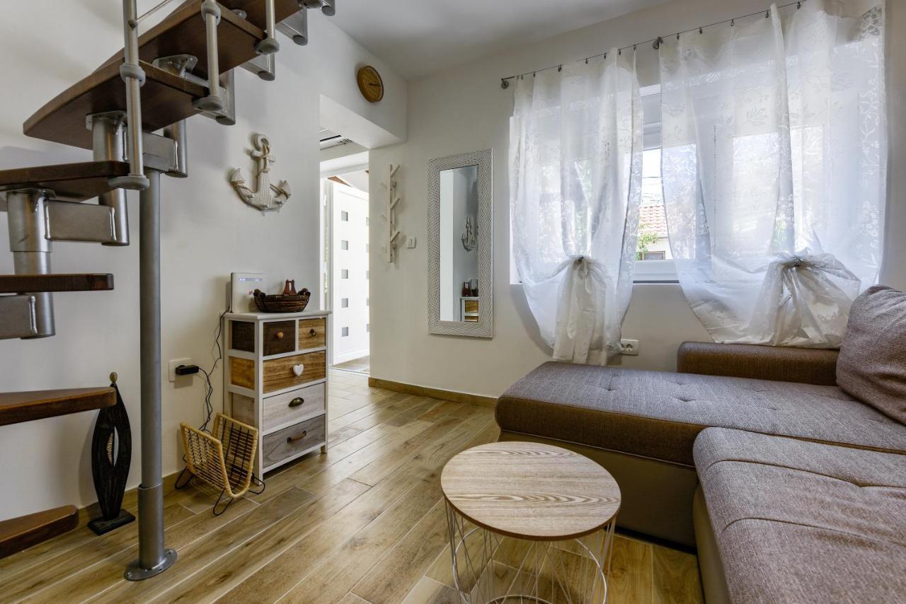 Apartment Yula Zadar Exterior photo